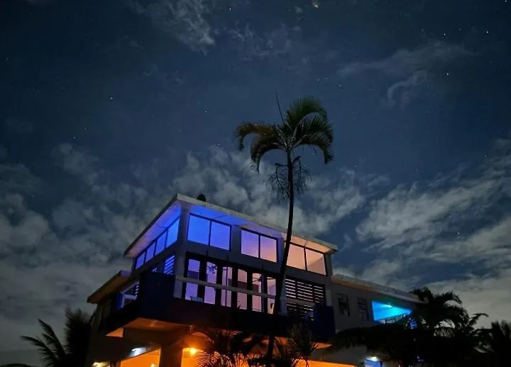 Appartement Swim & Paint Art Retreat à Las Piedras